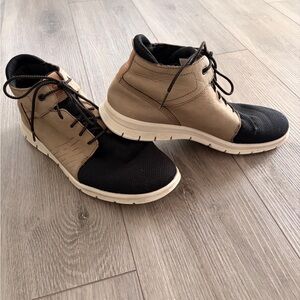 Men's Timberland Black and Tan boots